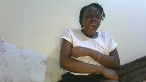 cilia petite online show from 10, 2, 2026