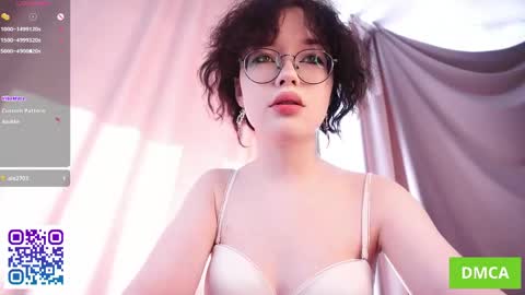 Snapshot of cinacandy chatting on 30, 5, 2026 L online show from 30, 5, 2026