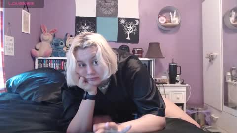 Snapshot of cinnaburwood chatting on 19, 1, 2025 Cinna online show from 19, 1, 2025