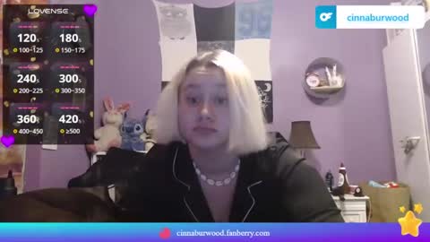 Snapshot of cinnaburwood chatting on 15, 2, 2025 Cinna online show from 15, 2, 2025