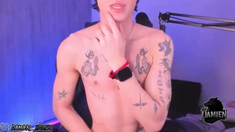 Snapshot of cinnamon_boyxxx chatting on 25, 9, 2025 David Independent Model online show from 25, 9, 2025