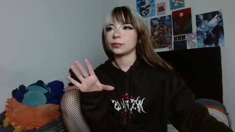 Snapshot of cinnamongirlgm0 chatting on 4, 3, 2026 Ivy online show from 4, 3, 2026