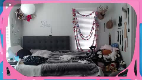 Snapshot of cirquenoirblu chatting on 24, 6, 2026 Blu online show from 24, 6, 2026