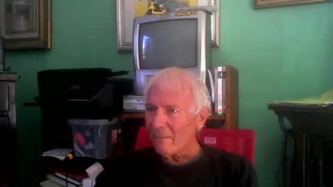 Snapshot of ciuk chatting on 13, 11, 2025 ciuk online show from 13, 11, 2025