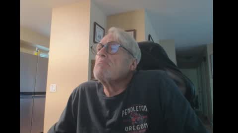 Snapshot of cjscout chatting on 24, 9, 2025 cjscout online show from 24, 9, 2025