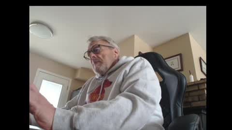 Snapshot of cjscout chatting on 21, 4, 2026 cjscout online show from 21, 4, 2026