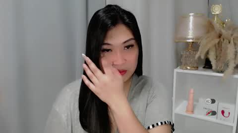 Snapshot of claire_wntr chatting on 23, 5, 2026 CLAIRE online show from 23, 5, 2026