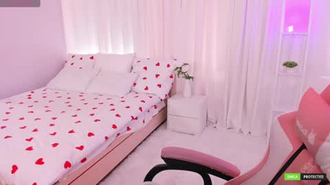 Snapshot of clairefaers chatting on 4, 3, 2025 Claire Faers online show from 4, 3, 2025