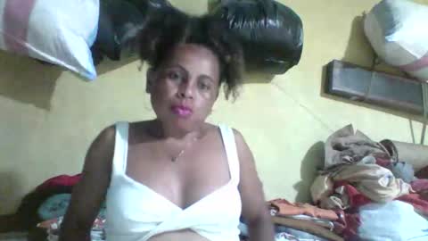 Snapshot of clairette9794 chatting on 2, 6, 2026 clairette9794 online show from 2, 6, 2026