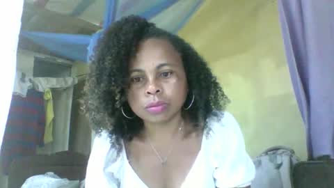 Snapshot of clairette9794 chatting on 8, 6, 2026 clairette9794 online show from 8, 6, 2026