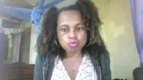 Snapshot of clairette9794 chatting on 8, 6, 2026 clairette9794 online show from 8, 6, 2026