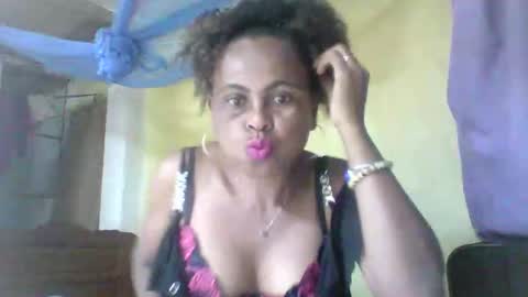 Snapshot of clairette9794 chatting on 9, 6, 2026 clairette9794 online show from 9, 6, 2026