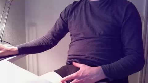 clamshive7 online show from 22, 11, 2025