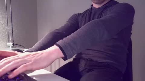 clamshive7 online show from 26, 3, 2026