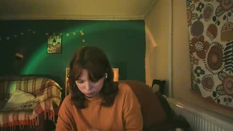 Snapshot of clancyosbourne chatting on 4, 3, 2025 Clancy online show from 4, 3, 2025