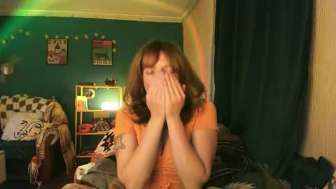 Snapshot of clancyosbourne chatting on 15, 10, 2025 Clancy online show from 15, 10, 2025