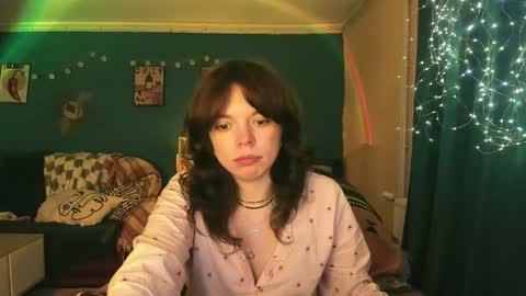 Snapshot of clancyosbourne chatting on 18, 5, 2026 Clancy online show from 18, 5, 2026