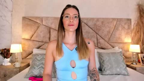 Snapshot of claradelmar_ chatting on 23, 5, 2026 Clara del mar online show from 23, 5, 2026