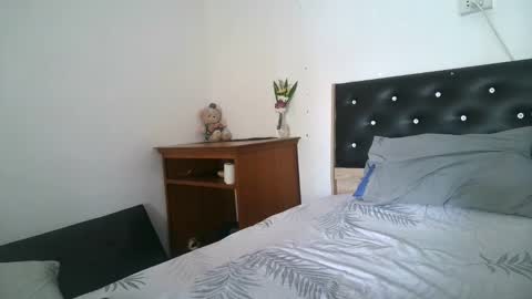 claralafontaine online show from 17, 4, 2026