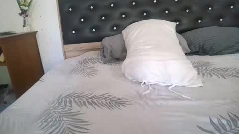 Snapshot of claralafontaine chatting on 18, 4, 2026 claralafontaine online show from 18, 4, 2026