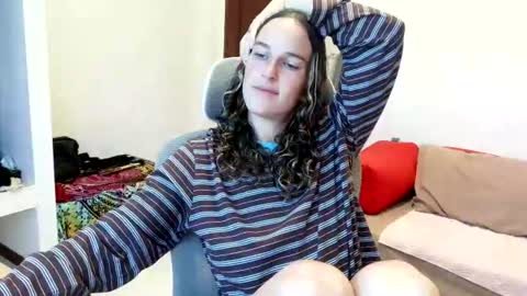 Snapshot of claralafontaine chatting on 26, 6, 2026 claralafontaine online show from 26, 6, 2026