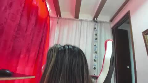 Snapshot of clarise17 chatting on 13, 5, 2026 Charlotte online show from 13, 5, 2026