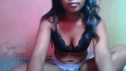 Snapshot of clarissezz chatting on 12, 5, 2026 clarissezz online show from 12, 5, 2026