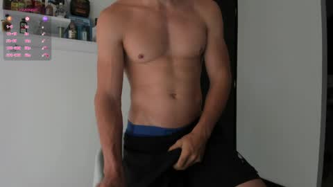 Snapshot of clark_bostom chatting on 29, 4, 2026 clark online show from 29, 4, 2026