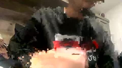 Snapshot of clarkshammer95 chatting on 8, 2, 2025 clarkshammer95 online show from 8, 2, 2025