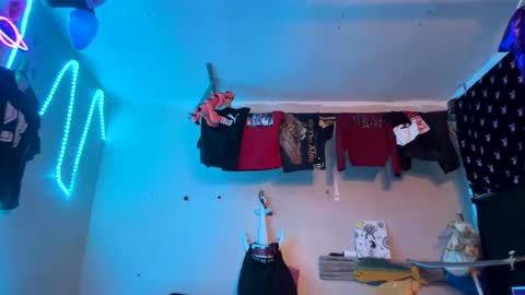 Snapshot of clarkshammer95 chatting on 4, 10, 2025 clarkshammer95 online show from 4, 10, 2025