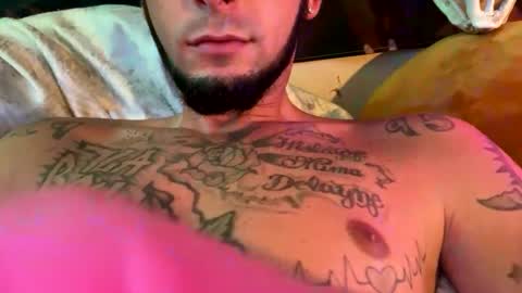 Snapshot of clarkshammer95 chatting on 17, 10, 2025 clarkshammer95 online show from 17, 10, 2025