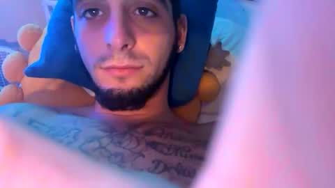 Snapshot of clarkshammer95 chatting on 18, 10, 2025 clarkshammer95 online show from 18, 10, 2025