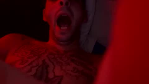 Snapshot of clarkshammer95 chatting on 4, 12, 2025 clarkshammer95 online show from 4, 12, 2025