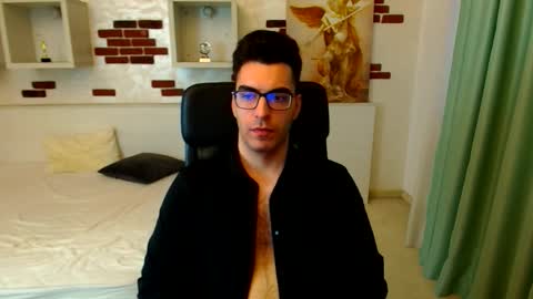 Snapshot of clarkslade chatting on 8, 10, 2025 ClarkSlade online show from 8, 10, 2025