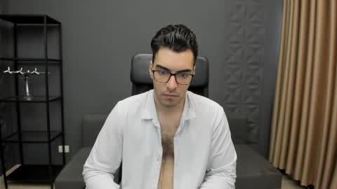 Snapshot of clarkslade chatting on 16, 10, 2025 ClarkSlade online show from 16, 10, 2025