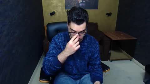 Snapshot of clarkslade chatting on 29, 10, 2025 ClarkSlade online show from 29, 10, 2025