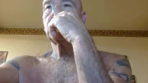Snapshot of classic_rock_and_oldies chatting on 22, 6, 2026 Pizza online show from 22, 6, 2026