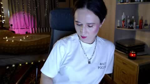 classyinna online show from 5, 1, 2026