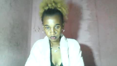 Snapshot of claudiannah chatting on 7, 7, 2026 claudianne online show from 7, 7, 2026