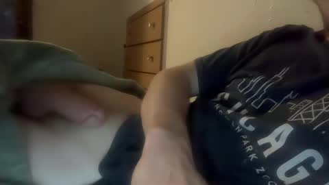 Snapshot of cleatus27 chatting on 22, 4, 2026 cleatus27 online show from 22, 4, 2026