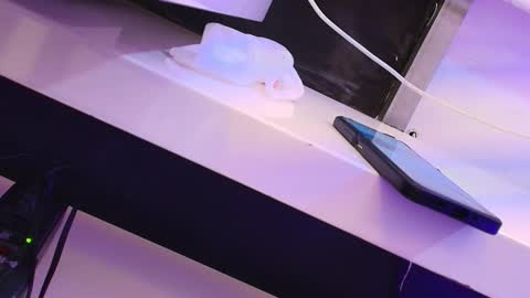 Cleo Adams online show from 24, 1, 2025