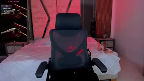 Cleo Adams online show from 8, 10, 2025