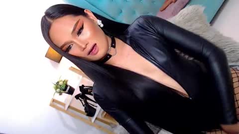 Cleo online show from 4, 4, 2026