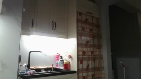 cleopatravodos online show from 3, 3, 2026