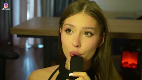 Snapshot of cleose chatting on 6, 4, 2026 Cleo online show from 6, 4, 2026