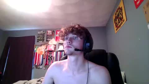 Snapshot of clint_wood chatting on 31, 10, 2025 clint_wood online show from 31, 10, 2025