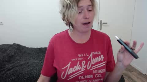 Syl  online show from 30, 10, 2025