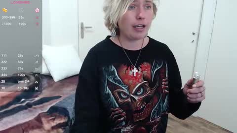 Syl  online show from 10, 11, 2025