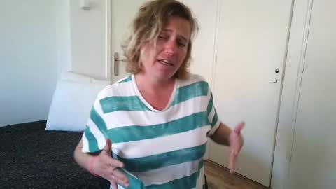 Snapshot of clittytastic chatting on 26, 4, 2026 Syl online show from 26, 4, 2026
