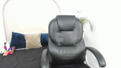 Cloe  online show from 9, 1, 2026